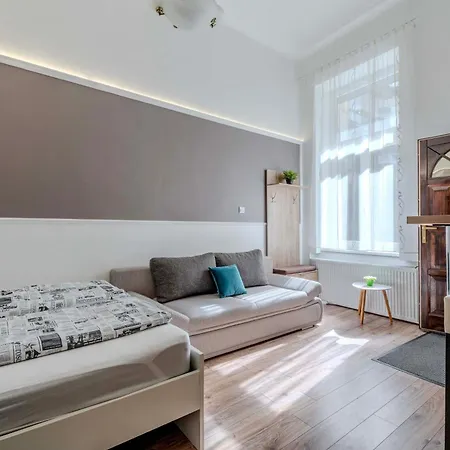 Mirage Vaci Street Apartment