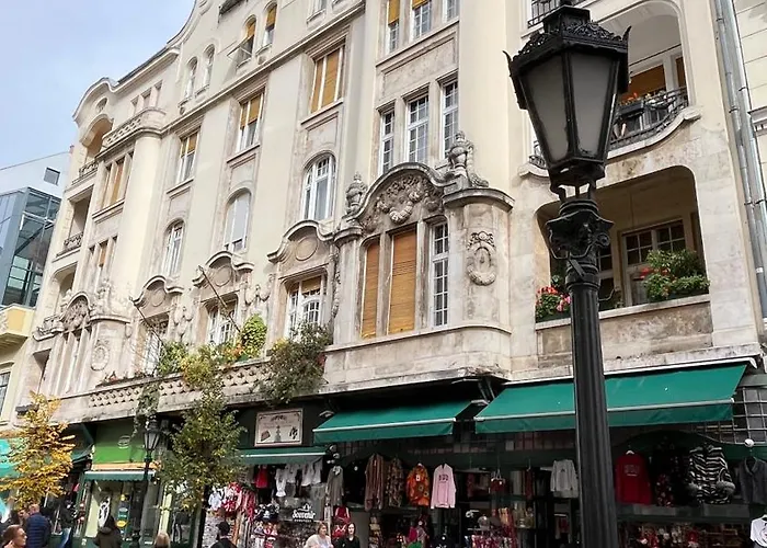 Lejlighed Mirage Vaci Street